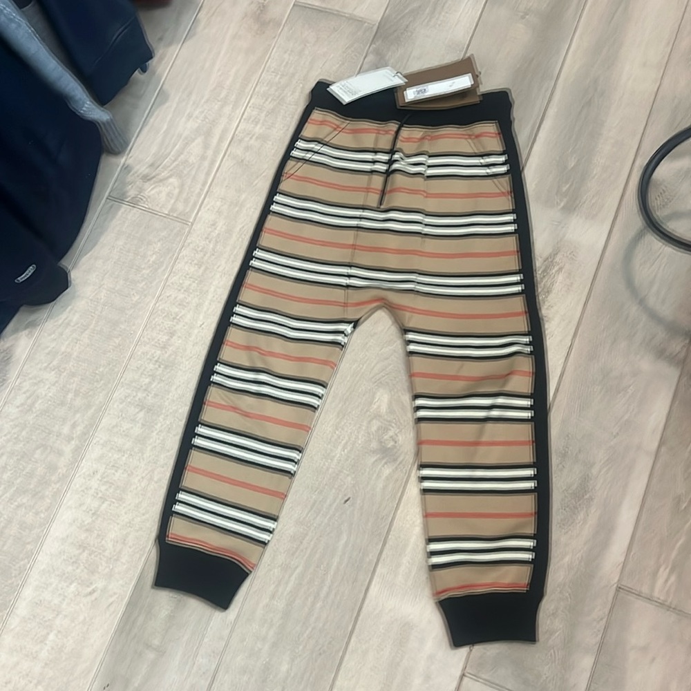 Burberry boys size 8